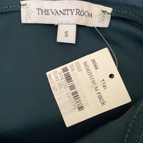 The Vanity Room Emerald Green Teal Sleeveless Cropped Jumpsuit Size S - Picture 5 of 6